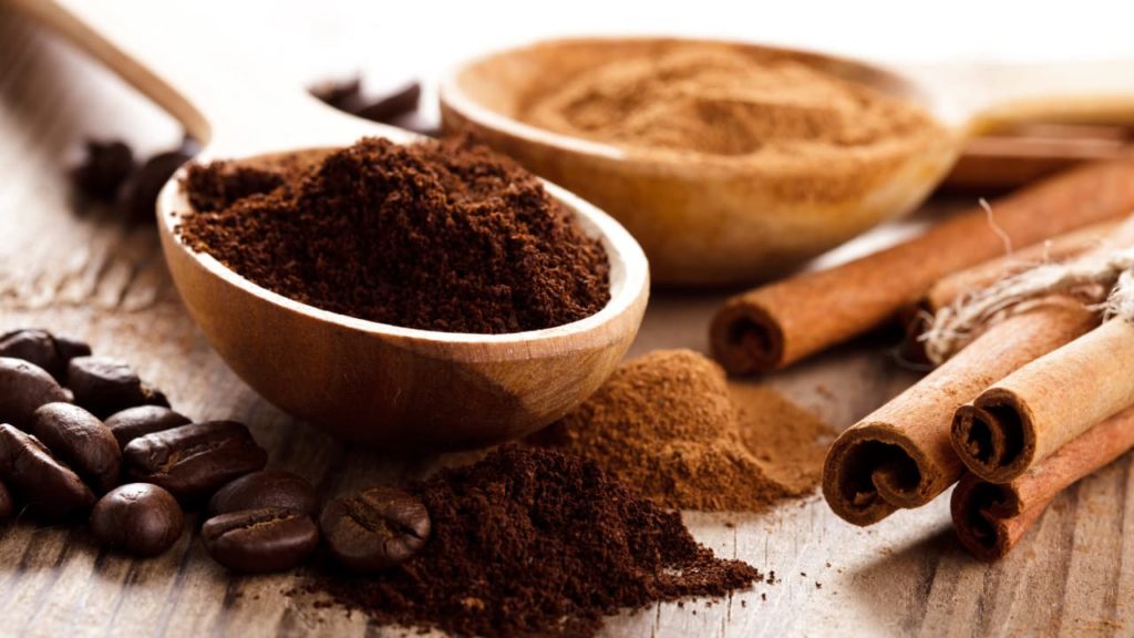 ground cinnamon and coffee - Coffee Paradiso