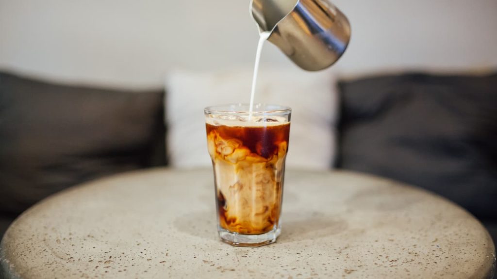 cold brew with milk - Coffee Paradiso